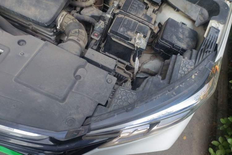 Used CHANGAN CS15 2019 1.5L Automatic Enjoyment Model China VI Standard Engine Bay Left