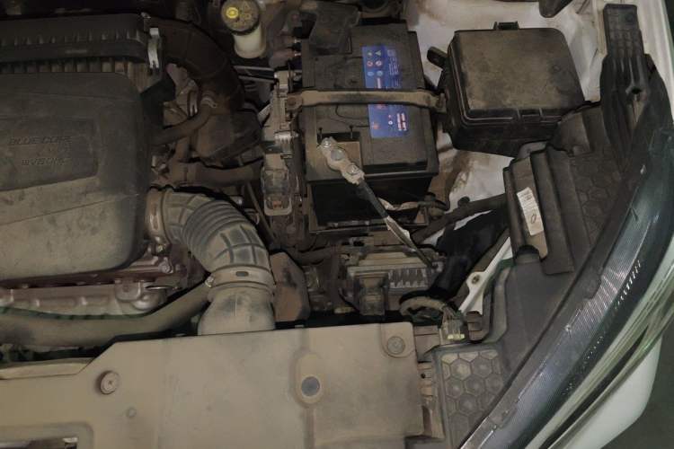 Used CHANGAN CS15 2019 1.5L Automatic Entry Model China V Standard Engine Bay Left
