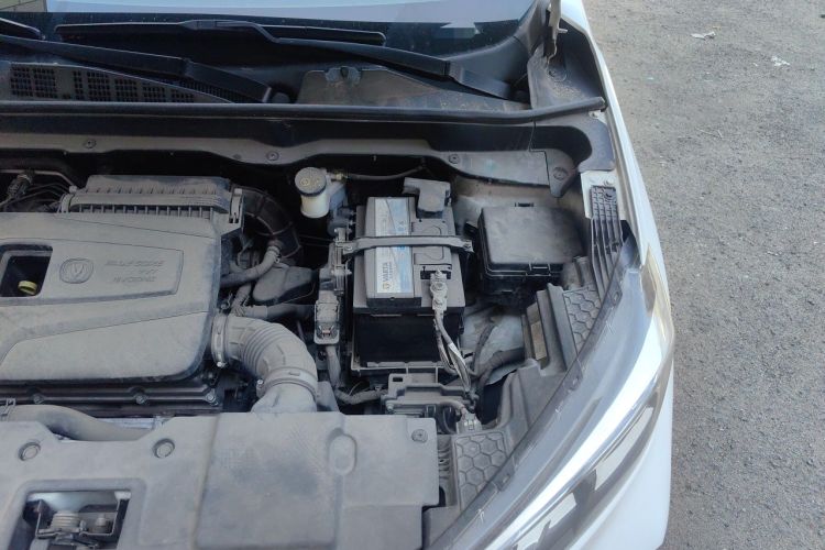 Used CHANGAN CS15 2019 1.5L Automatic Comfort Edition China VI Standard Engine Bay Left