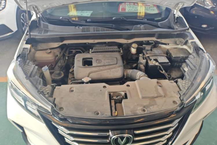 Used CHANGAN CS15 2019 1.5L Automatic Entry Model China V Standard Engine Bay
