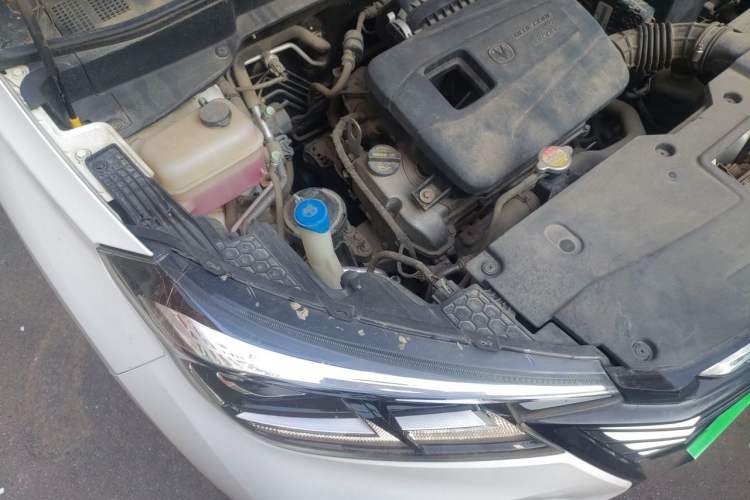 Used CHANGAN CS15 2019 1.5L Automatic Enjoyment Model China VI Standard Engine Bay Right