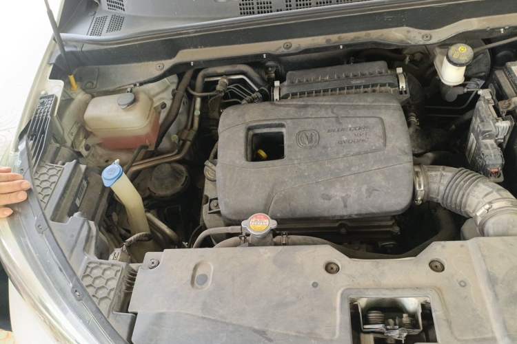 Used CHANGAN CS15 2019 1.5L Automatic Enjoyment Model China VI Standard Engine Bay Right
