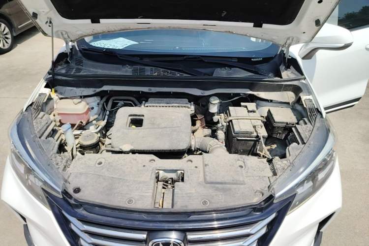 Used CHANGAN CS15 2019 1.5L Automatic Comfort Edition China VI Standard Engine Bay
