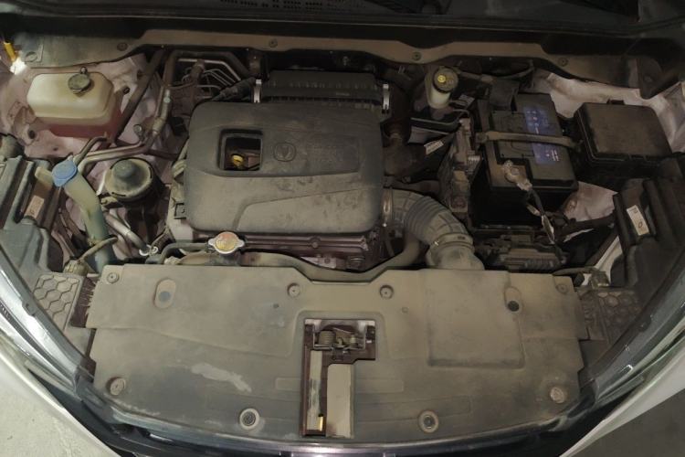 Used CHANGAN CS15 2019 1.5L Automatic Entry Model China V Standard Engine Bay