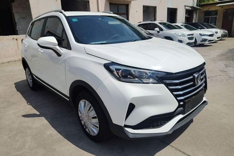Used CHANGAN CS15 2019 1.5L Automatic Comfort Edition China VI Standard Exterior 1