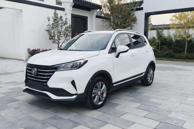 Used CHANGAN CS15 2019 1.5L Automatic Entry Model China V Standard Exterior 2