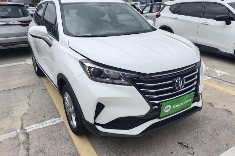 Used CHANGAN CS15 2019 1.5L Automatic Entry Model China VI Standard Exterior 2