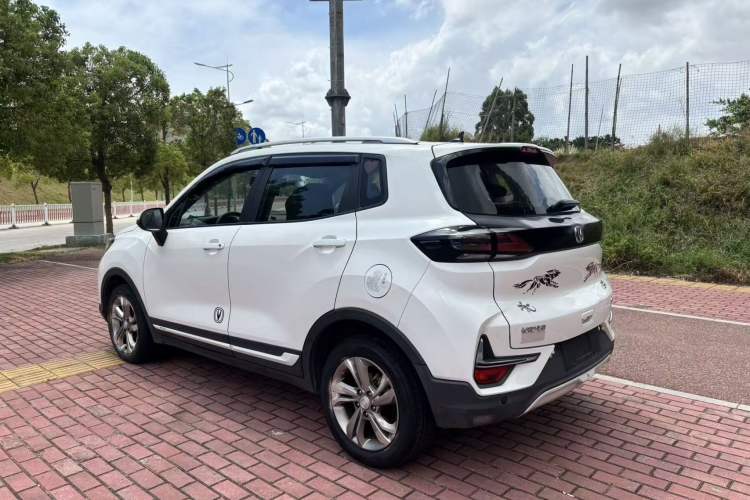 Used CHANGAN CS15 2019 1.5L Manual Entry-Level Version China V Standard Exterior 3