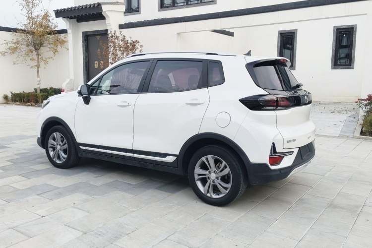 Used CHANGAN CS15 2019 1.5L Automatic Entry Model China V Standard Exterior 4