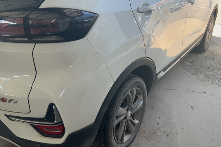 Used CHANGAN CS15 2019 1.5L Manual Entry-Level Version China VI Standard Exterior 4