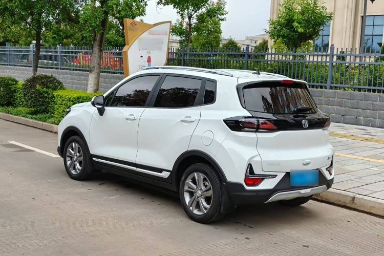 Used CHANGAN CS15 2019 1.5L Manual Entry-Level Version China V Standard Exterior 4