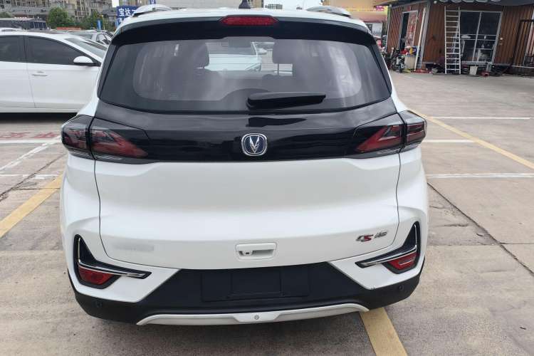 Used CHANGAN CS15 2019 1.5L Automatic Entry Model China VI Standard Exterior 4