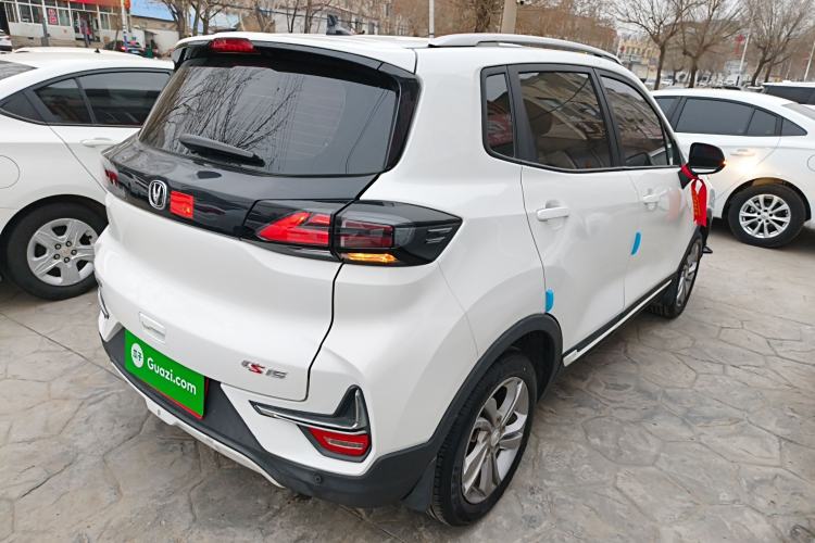 Used CHANGAN CS15 2019 1.5L Automatic Entry Model China VI Standard Exterior 5