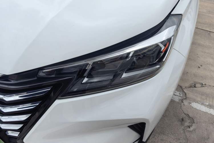 Used CHANGAN CS15 2019 1.5L Automatic Entry Model China VI Standard Exterior 7