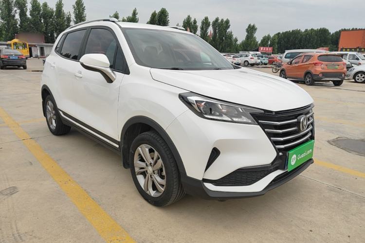 Used CHANGAN CS15 2019 1.5L Automatic Entry Model China VI Standard Front Right 45 Deg