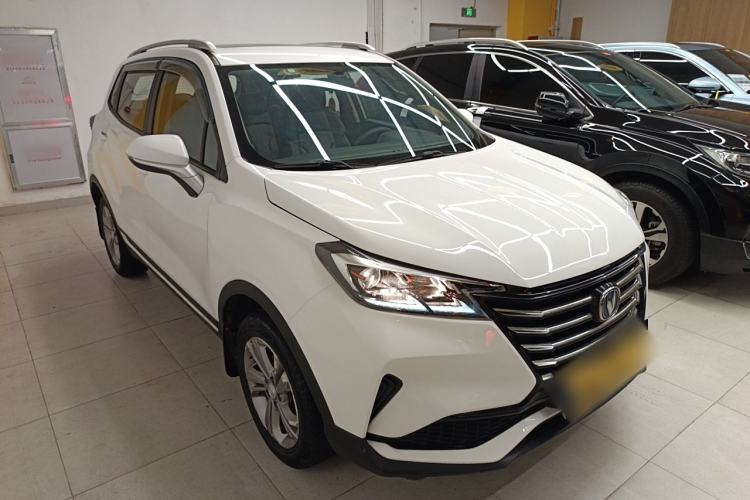 Used CHANGAN CS15 2019 1.5L Automatic Entry Model China VI Standard Front Right 45 Deg