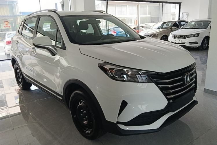 Used CHANGAN CS15 2019 1.5L Manual Comfort Model China VI Standard Front Right 45 Deg