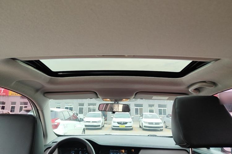 Used CHANGAN CS15 2019 1.5L Automatic Entry Model China VI Standard Headliner