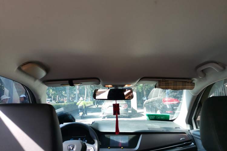 Used CHANGAN CS15 2019 1.5L Manual Entry-Level Version China VI Standard Headliner