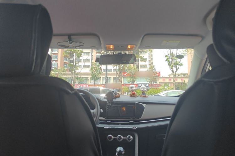 Used CHANGAN CS15 2019 1.5L Manual Comfort Model China VI Standard Headliner