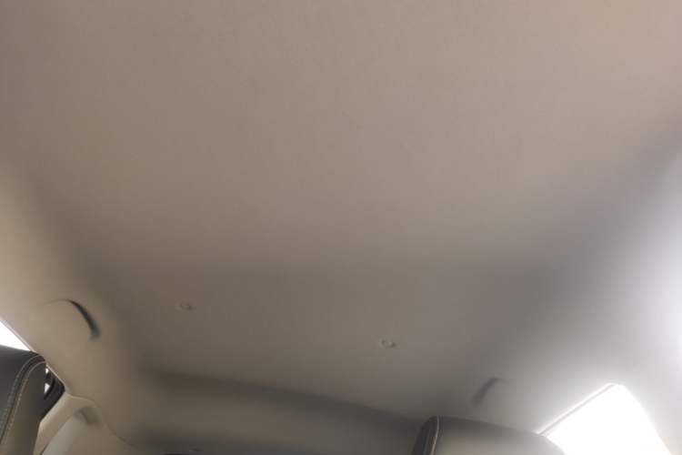Used CHANGAN CS15 2019 1.5L Manual Entry-Level Version China VI Standard Headliner