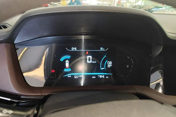 Used CHANGAN CS15 2019 1.5L Manual Entry-Level Version China VI Standard Instrument Cluster
