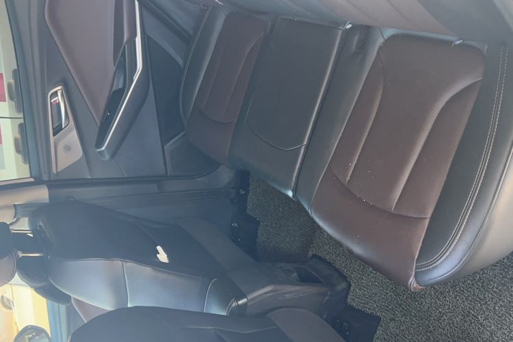 Used CHANGAN CS15 2019 1.5L Manual Entry-Level Version China VI Standard Interior 2
