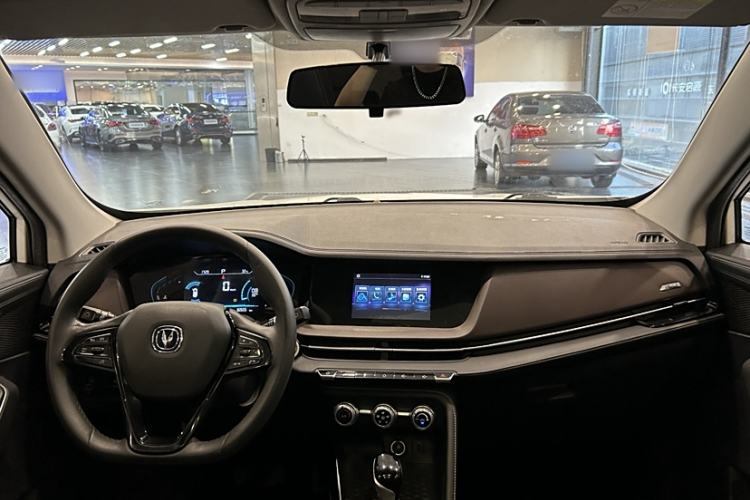 Used CHANGAN CS15 2019 1.5L Automatic Enjoyment Model China V Standard Interior 3