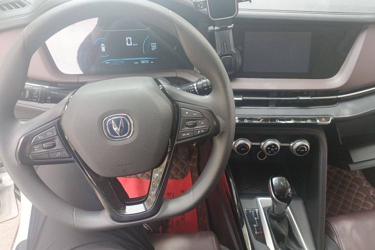 Used CHANGAN CS15 2019 1.5L Automatic Entry Model China V Standard Interior 3