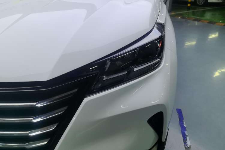 Used CHANGAN CS15 2019 1.5L Manual Entry-Level Version China VI Standard Left Front Headlight