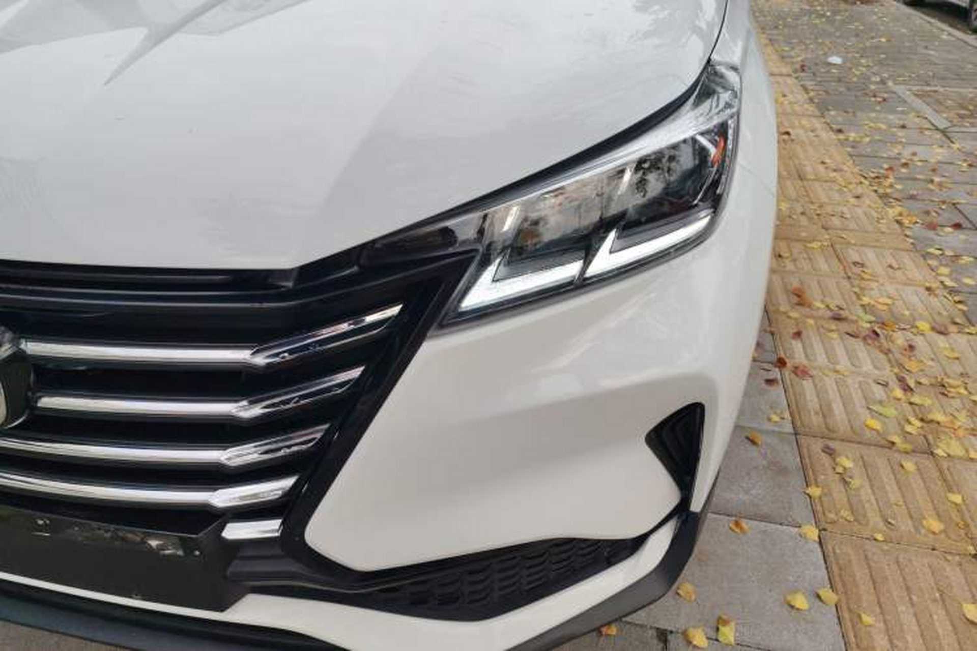 Used CHANGAN CS15 2019 1.5L Automatic Entry Model China VI Standard Left Front Headlight