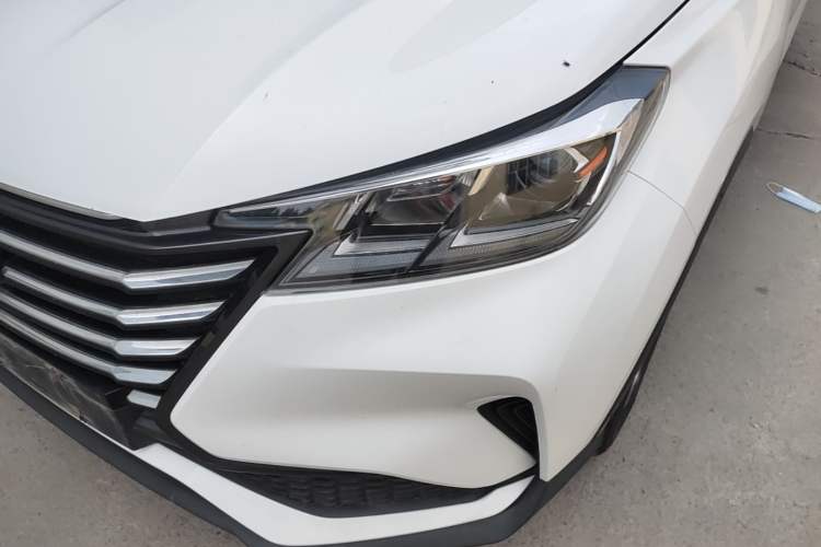 Used CHANGAN CS15 2019 1.5L Manual Entry-Level Version China VI Standard Left Front Headlight