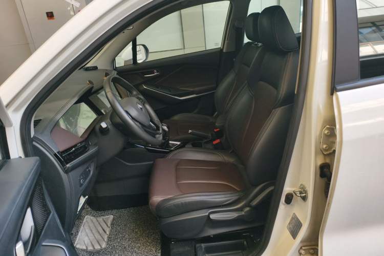 Used CHANGAN CS15 2019 1.5L Manual Enjoyment Model China VI Standard Left Front Seat