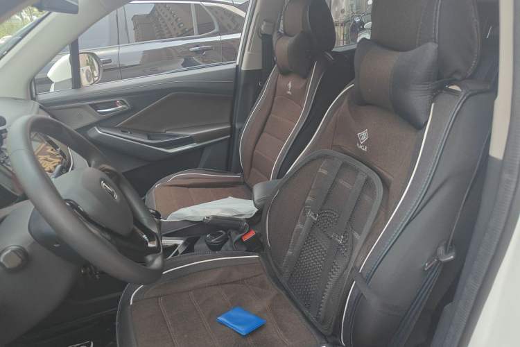 Used CHANGAN CS15 2019 1.5L Manual Comfort Model China VI Standard Left Front Seat
