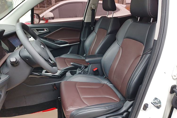 Used CHANGAN CS15 2019 1.5L Automatic Entry Model China VI Standard Left Front Seat