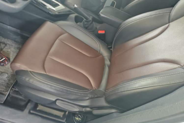 Used CHANGAN CS15 2019 1.5L Automatic Entry Model China V Standard Left Front Seat