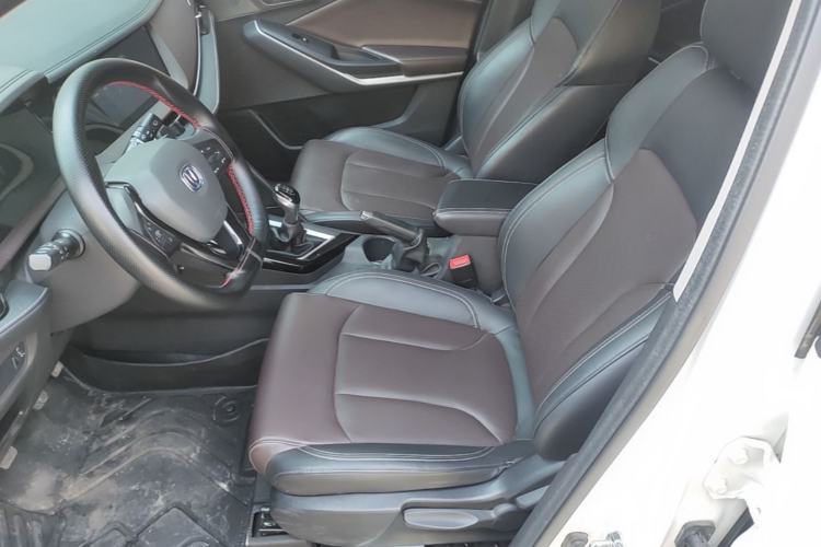 Used CHANGAN CS15 2019 1.5L Manual Entry-Level Version China VI Standard Left Front Seat