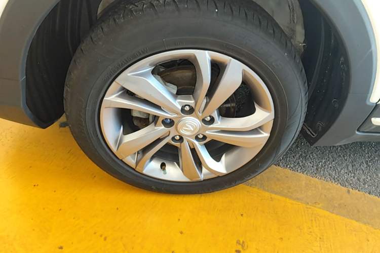 Used CHANGAN CS15 2019 1.5L Manual Entry-Level Version China VI Standard Left Front Wheel Hub