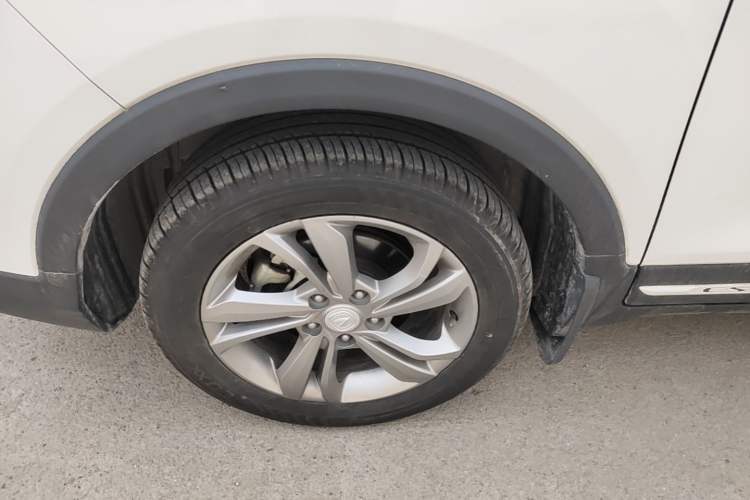 Used CHANGAN CS15 2019 1.5L Manual Entry-Level Version China VI Standard Left Front Wheel Hub