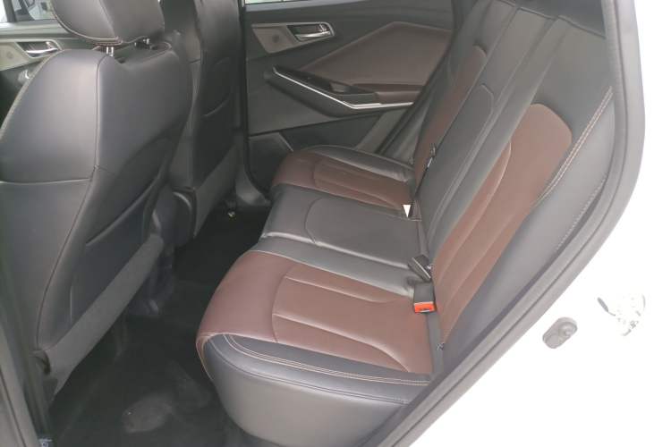 Used CHANGAN CS15 2019 1.5L Automatic Entry Model China VI Standard Left Rear Seat