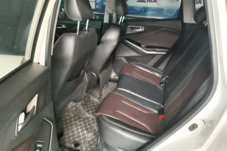 Used CHANGAN CS15 2019 1.5L Automatic Entry Model China VI Standard Left Rear Seat