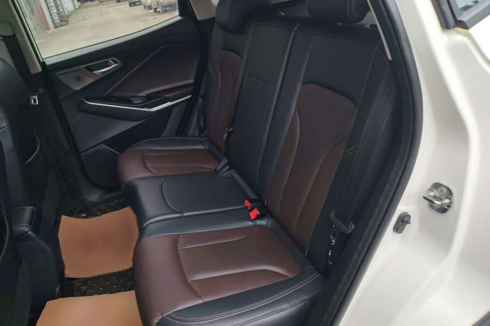 Used CHANGAN CS15 2019 1.5L Automatic Entry Model China VI Standard Left Rear Seat