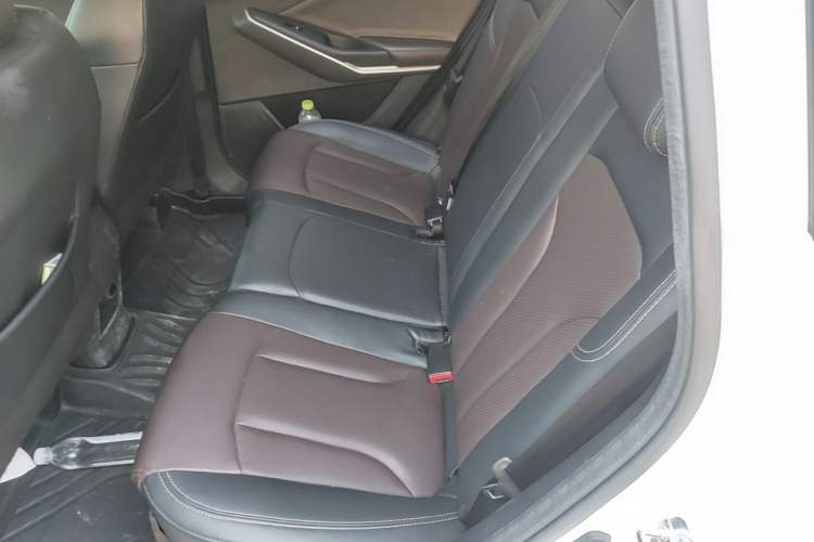Used CHANGAN CS15 2019 1.5L Manual Entry-Level Version China VI Standard Left Rear Seat