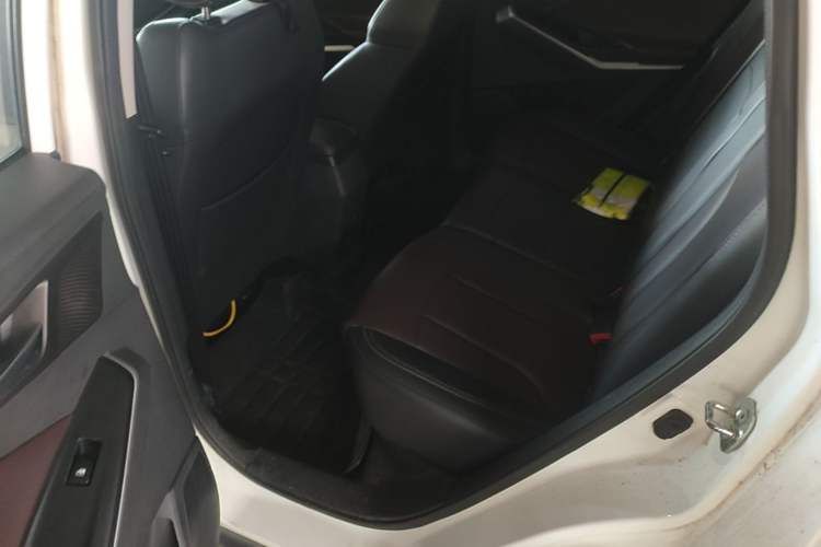 Used CHANGAN CS15 2019 1.5L Automatic Enjoyment Model China V Standard Left Rear Seat