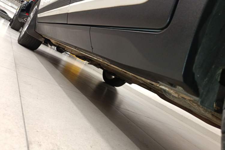 Used CHANGAN CS15 2019 1.5L Automatic Entry Model China VI Standard Left Side Sill