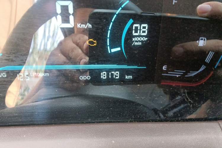 Used CHANGAN CS15 2019 1.5L Manual Entry-Level Version China VI Standard Odometer Close Up
