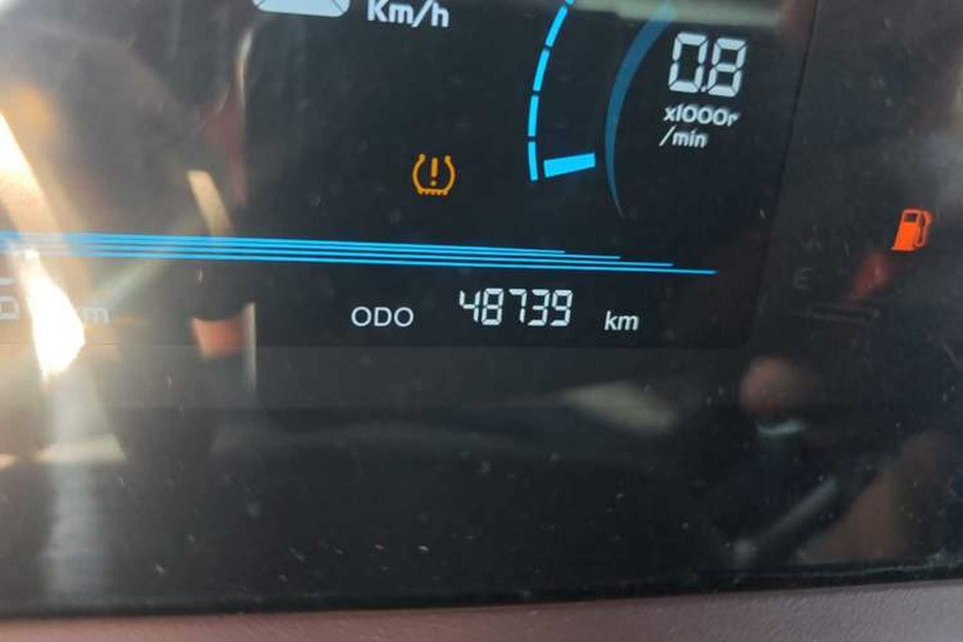 Used CHANGAN CS15 2019 1.5L Automatic Entry Model China V Standard Odometer Close Up