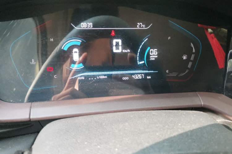 Used CHANGAN CS15 2019 1.5L Manual Entry-Level Version China VI Standard Odometer Close Up