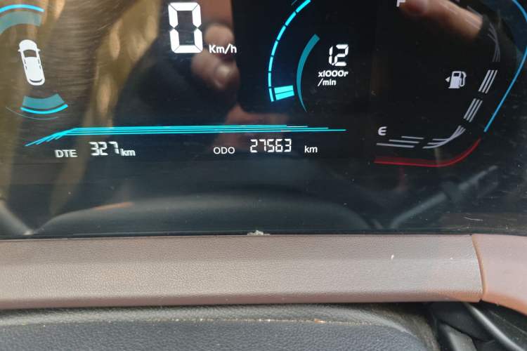 Used CHANGAN CS15 2019 1.5L Manual Entry-Level Version China VI Standard Odometer Close Up