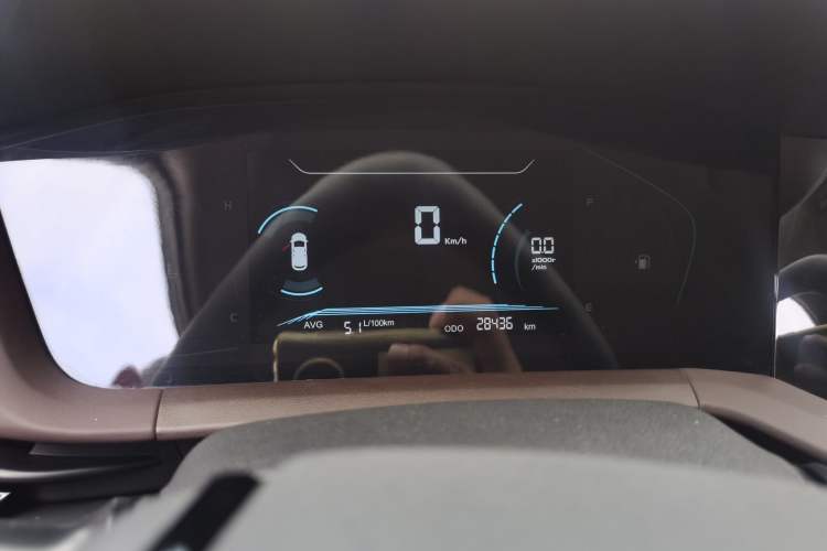 Used CHANGAN CS15 2019 1.5L Manual Entry-Level Version China V Standard Odometer Close Up